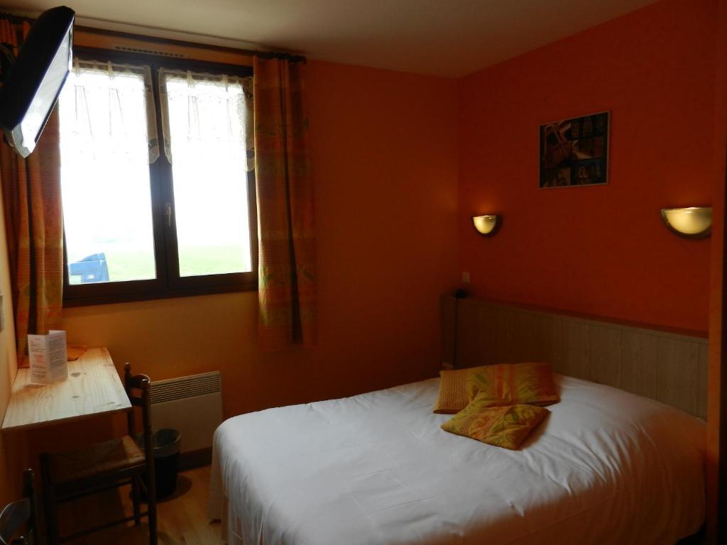 Logis Auberge De La Plaine La Rothiere Room photo